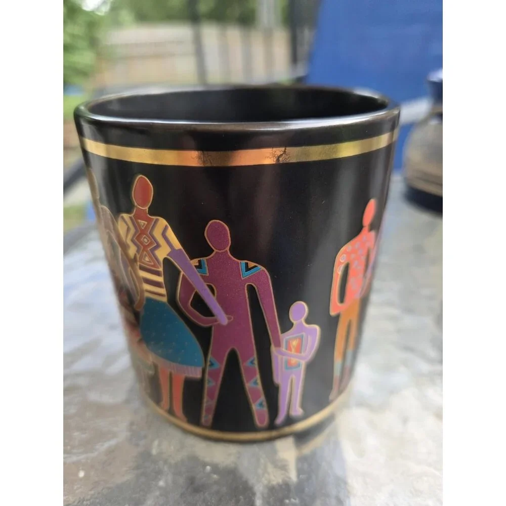 Vintage LAUREL BURCH Familia del Mundo‎ Coffee Mug Cup 1988
